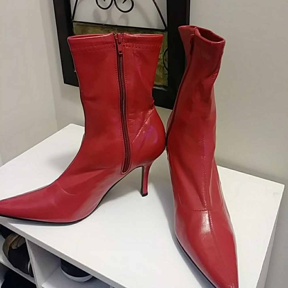 Hot Red Boots!